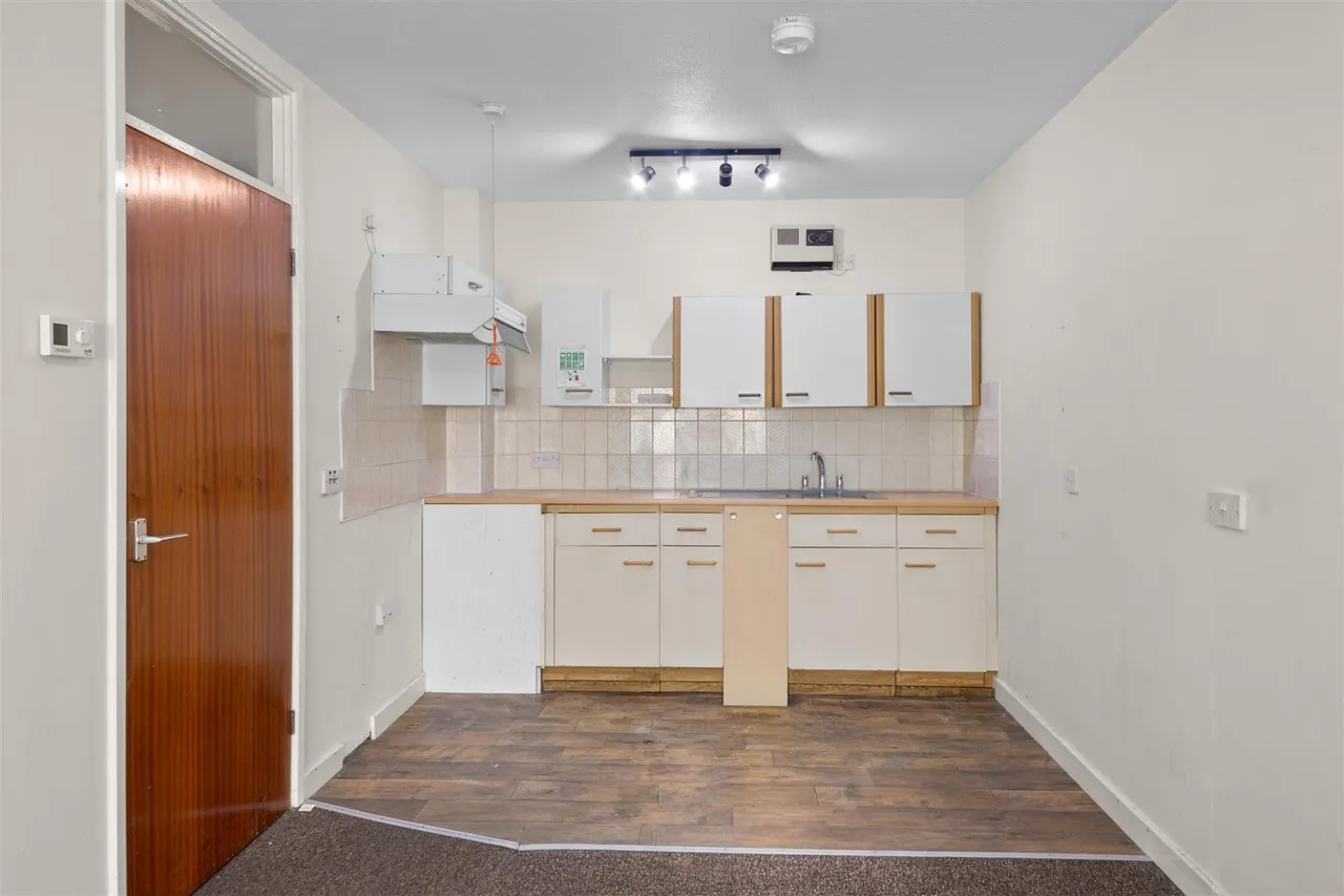 Corbins Lane, Harrow, photo 5