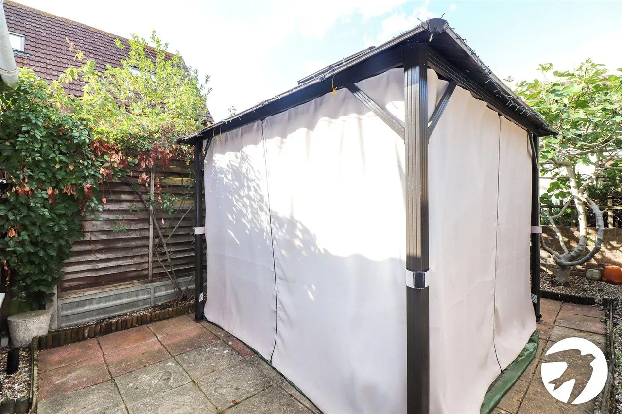 Nickelby Close, SE28, photo 12