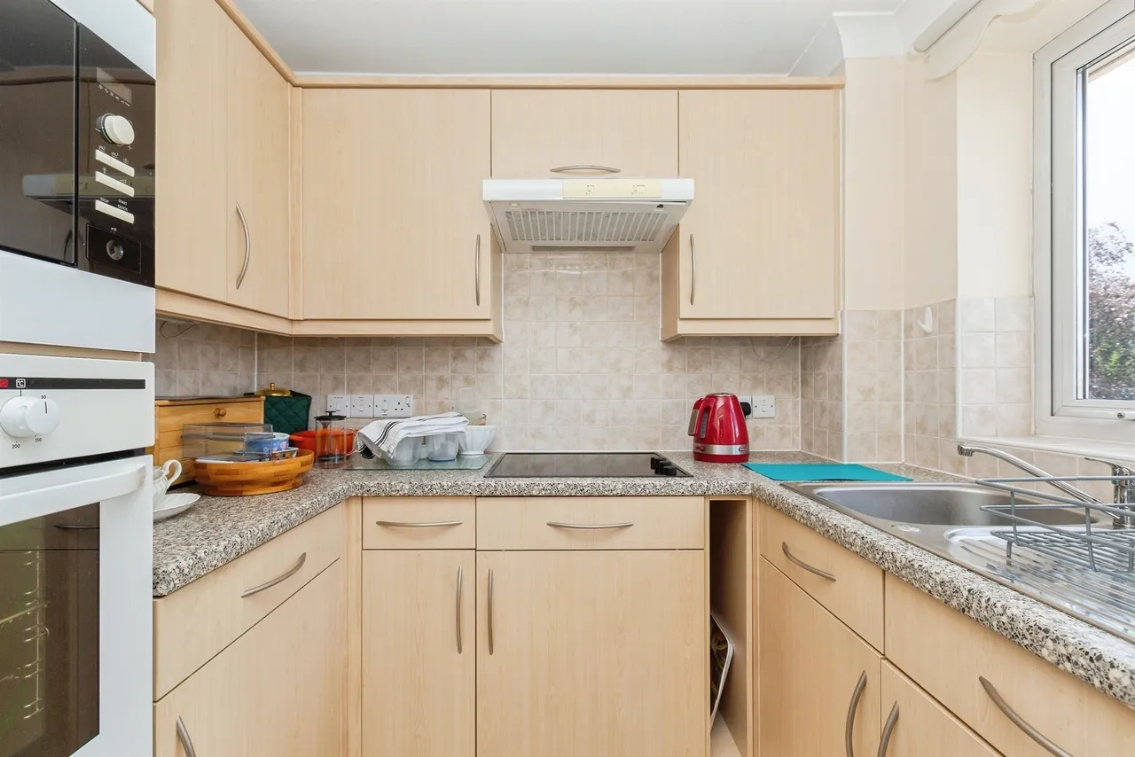 Croft Road, Aylesbury, HP21, photo 3