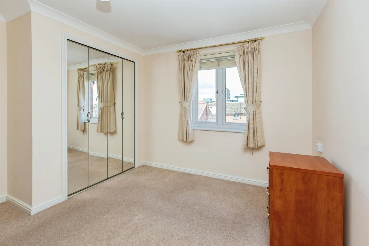 Croft Road, Aylesbury, HP21, photo 4