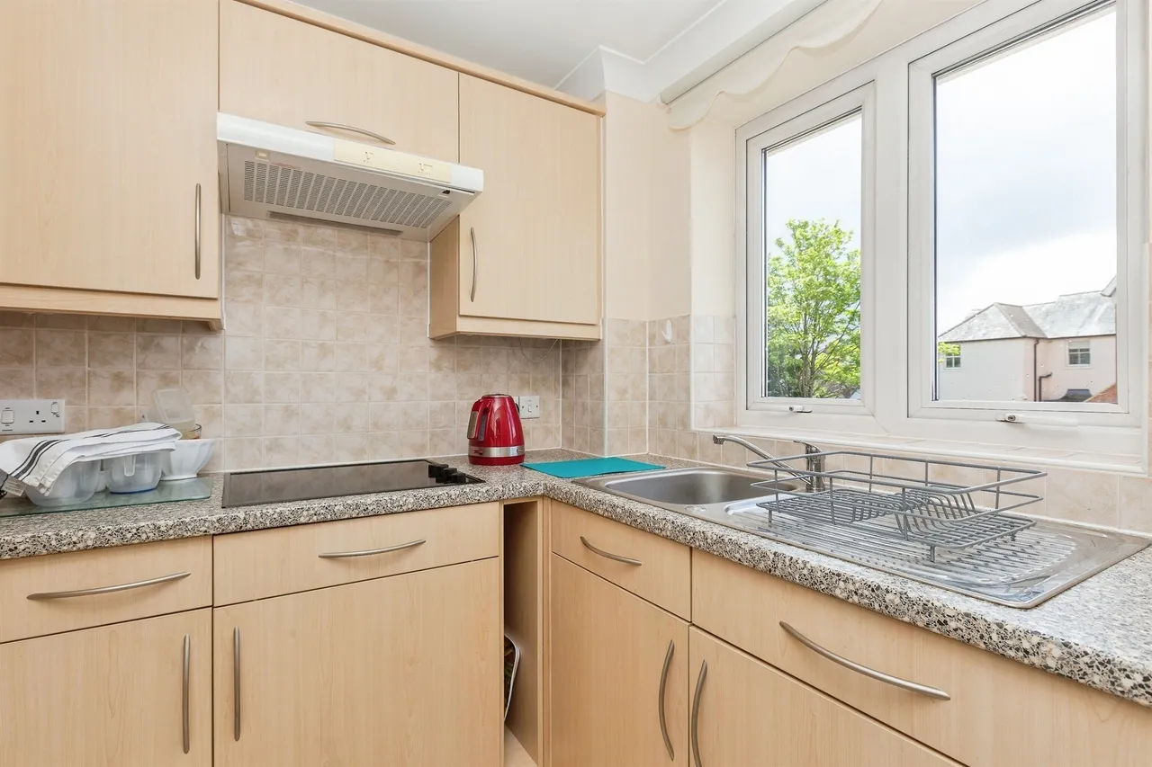 Croft Road, Aylesbury, HP21, photo 9