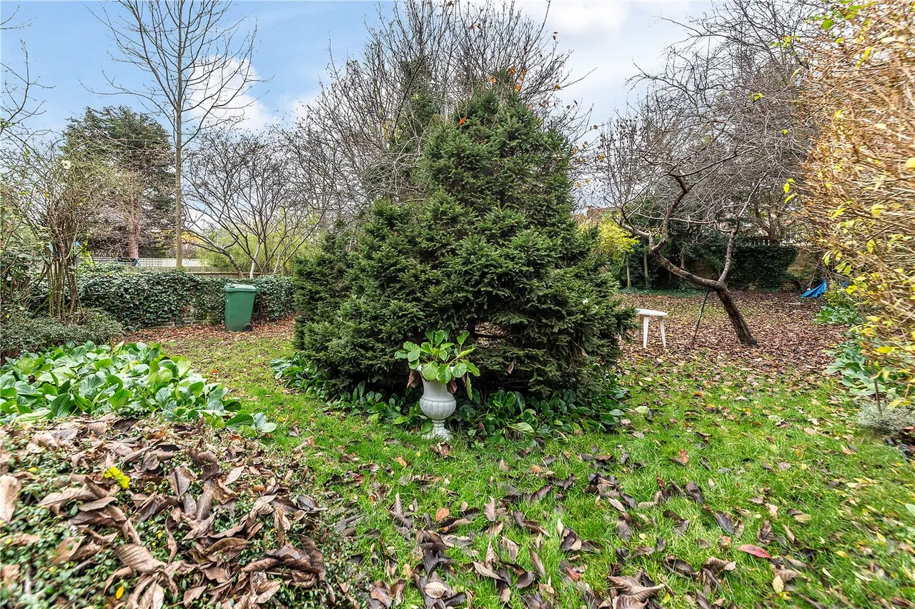 Eaton Rise, London, W5, photo 9