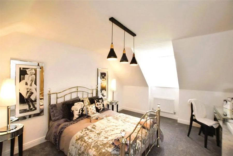 Vick Close, Stonehouse Court, GL10, photo 8