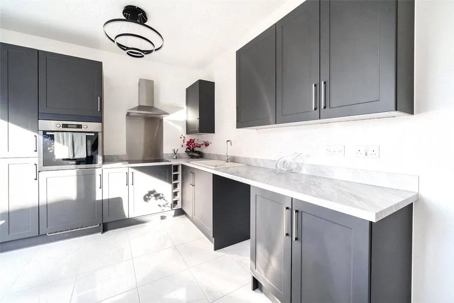Vick Close, Stonehouse Court, GL10, photo 3