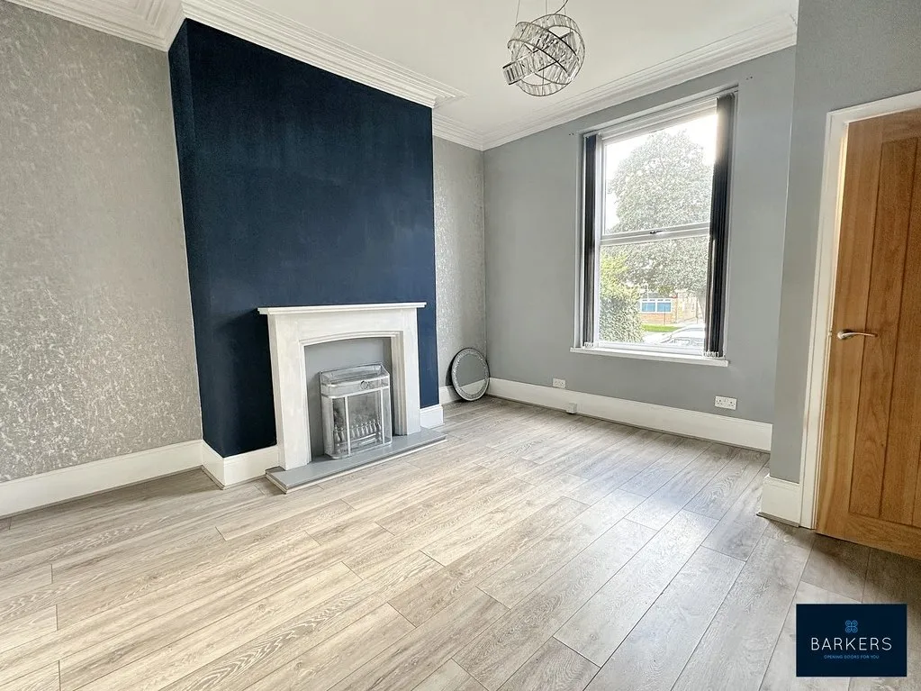 Tong Street, Bradford BD4 6NA, photo 3