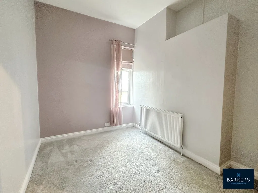 Tong Street, Bradford BD4 6NA, photo 6