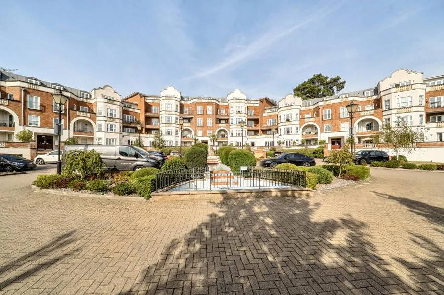 2 bed flat for sale, Burleigh Road, Ascot, SL5