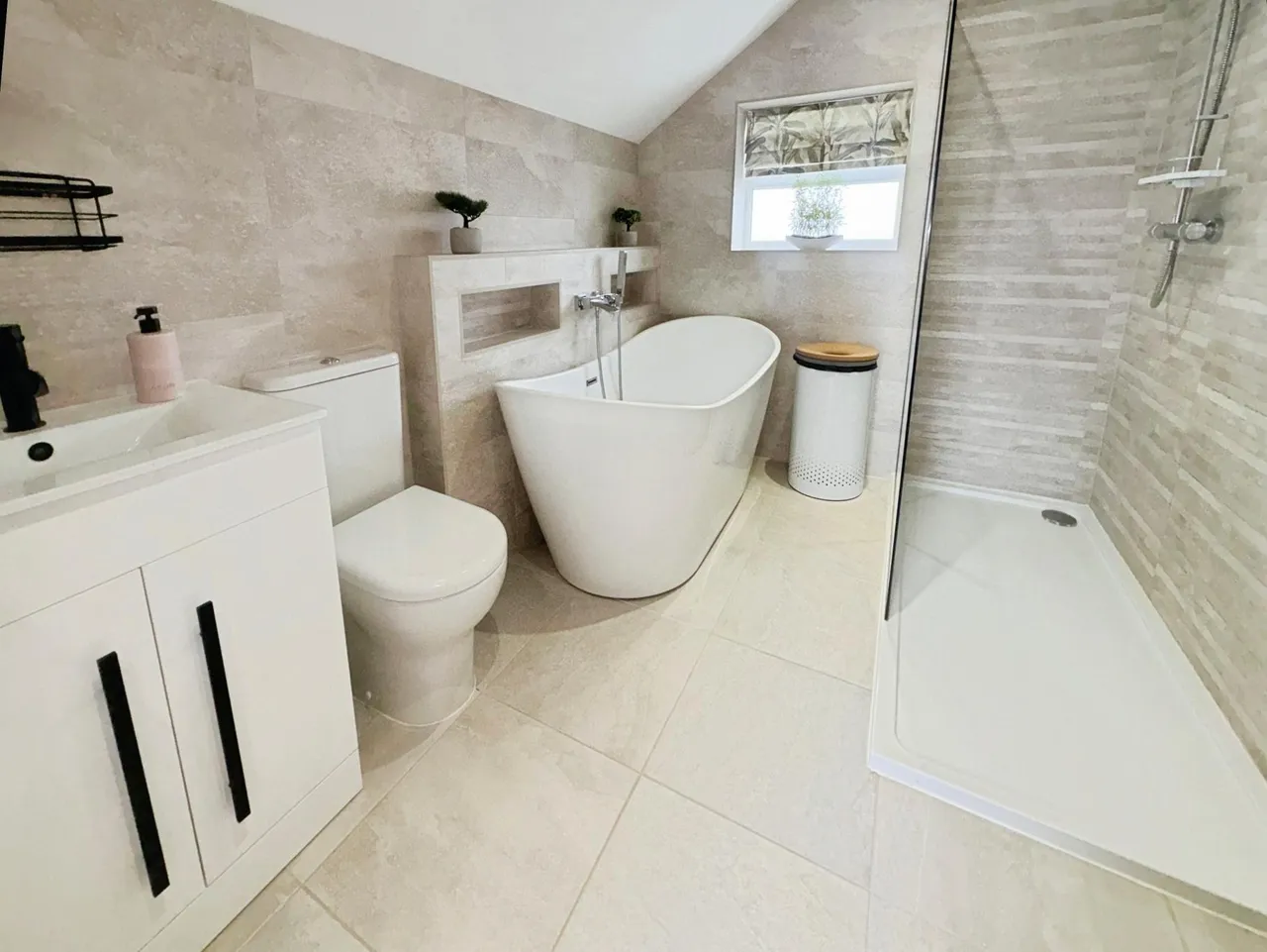 Longdale Avenue, Nottingham, NG15, photo 17