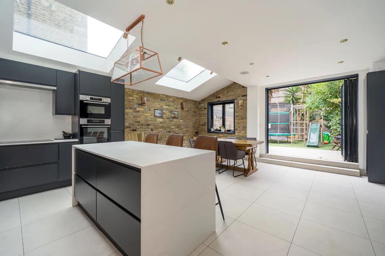 Fernhead Road, London, W9, photo 3
