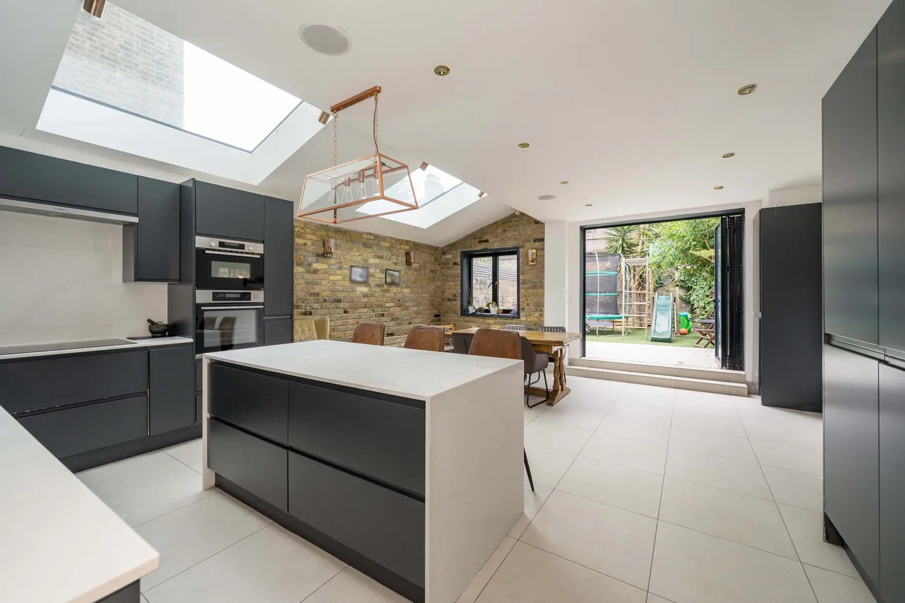 Fernhead Road, London, W9, photo 9