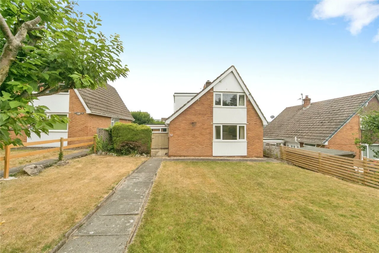 Top Llan Road, Colwyn Bay, LL28, photo 17