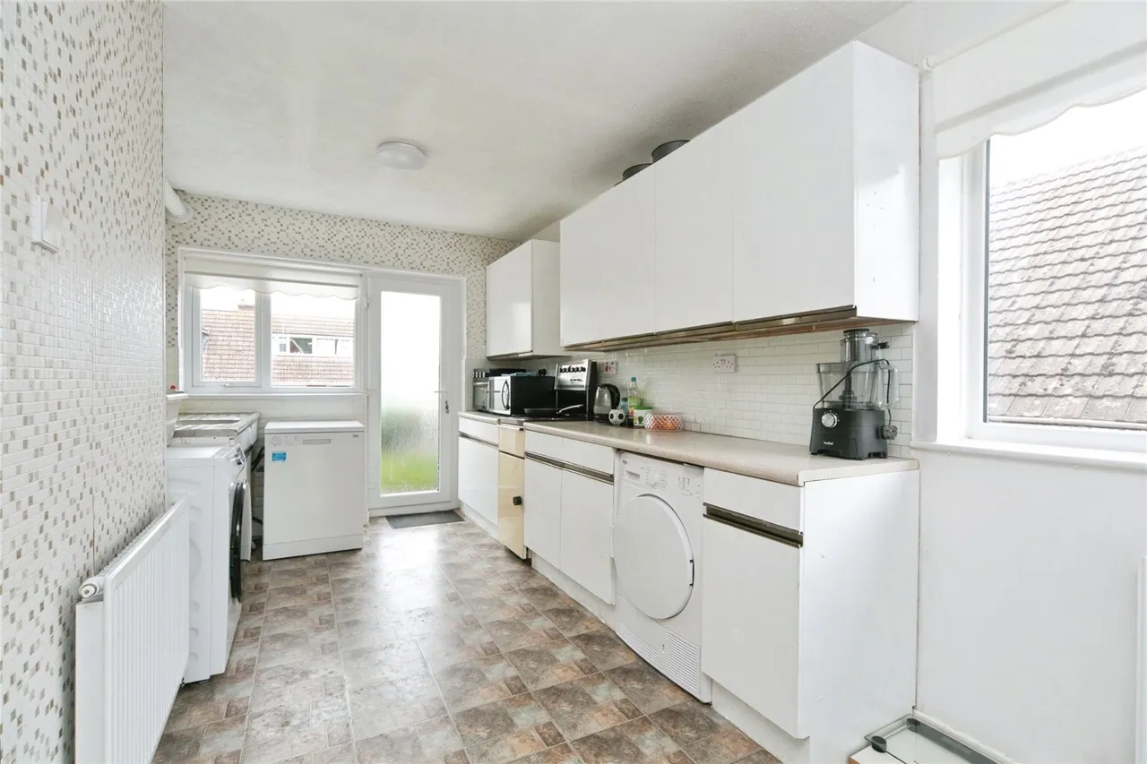 Top Llan Road, Colwyn Bay, LL28, photo 4