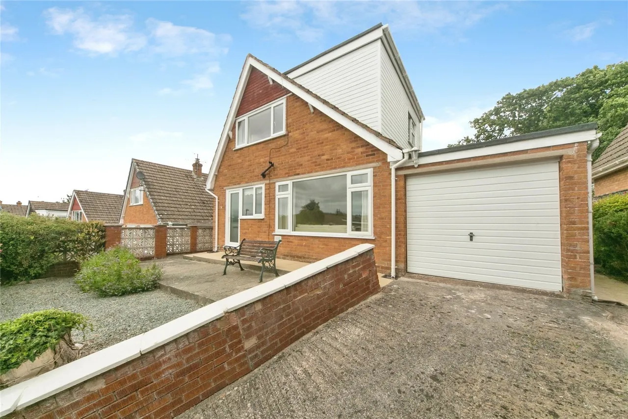 3 bed house for sale, Top Llan Road, Colwyn Bay, LL28
