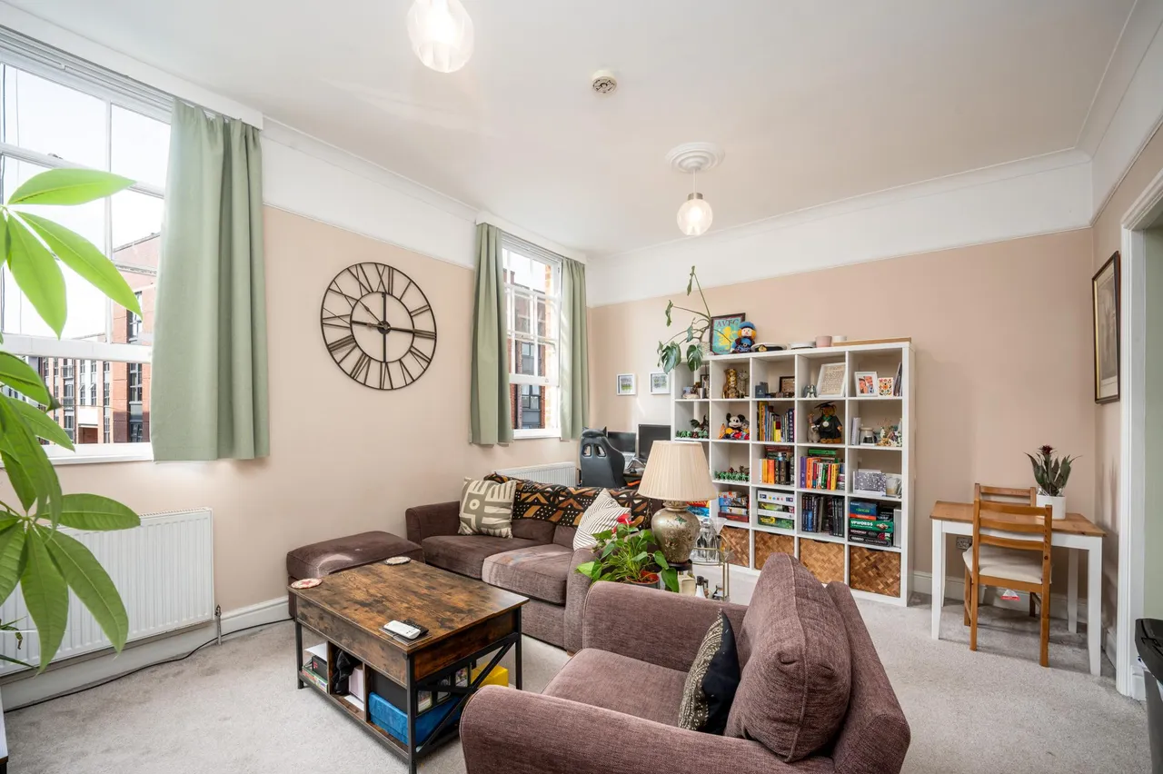 Warstone Lane, Birmingham, B18, photo 3