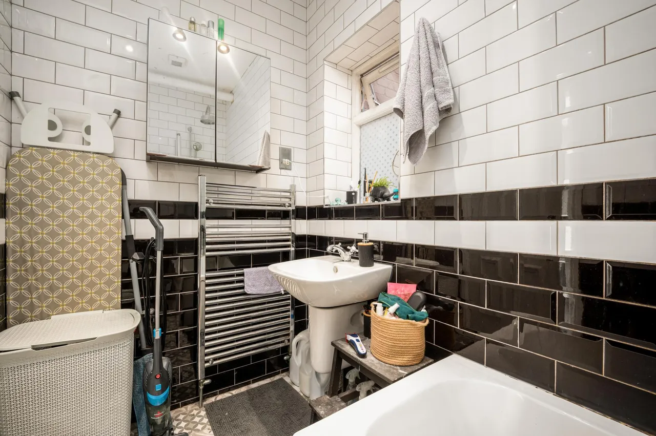 Warstone Lane, Birmingham, B18, photo 15