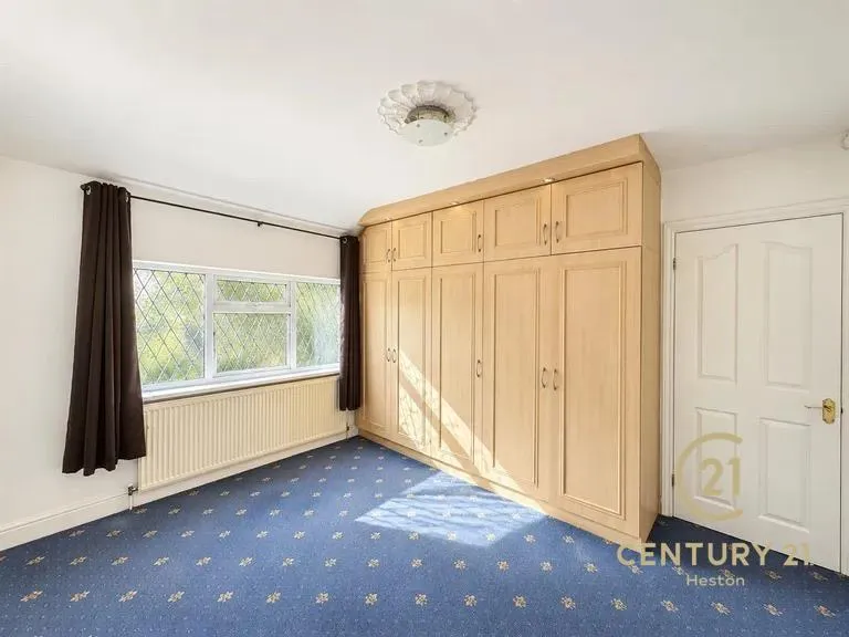 Gresham Road, Hounslow, TW3, photo 9