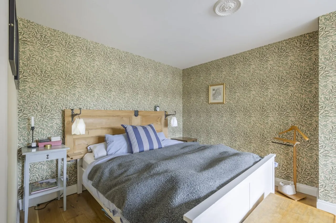 Parklands, Malmesbury, SN16, photo 9