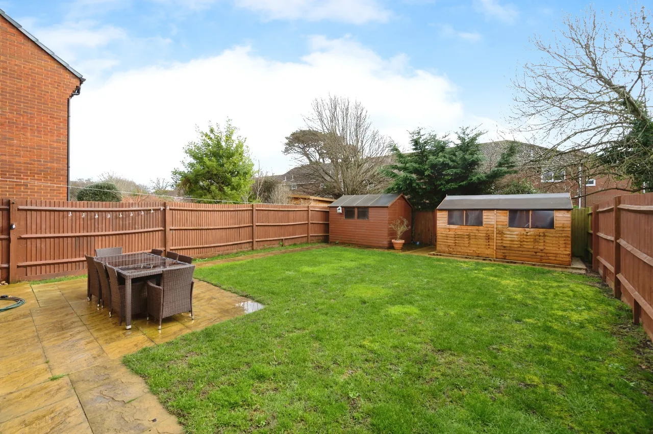 Herons Way, Hayling Island, PO11, photo 6