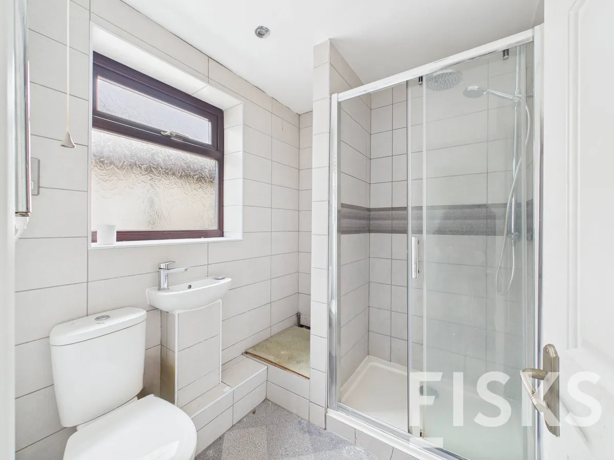 London Road, Benfleet, SS7, photo 6