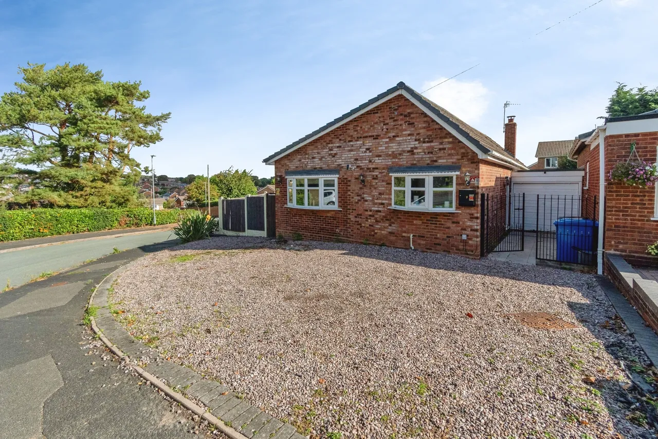 2 bed house for sale, Ashmead Road, Burntwood, WS7