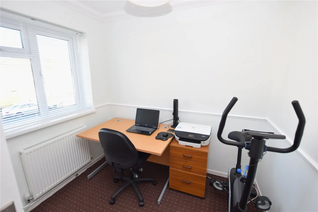 Cripley Road, Farnborough, Hampshire, GU14 9QB, photo 9