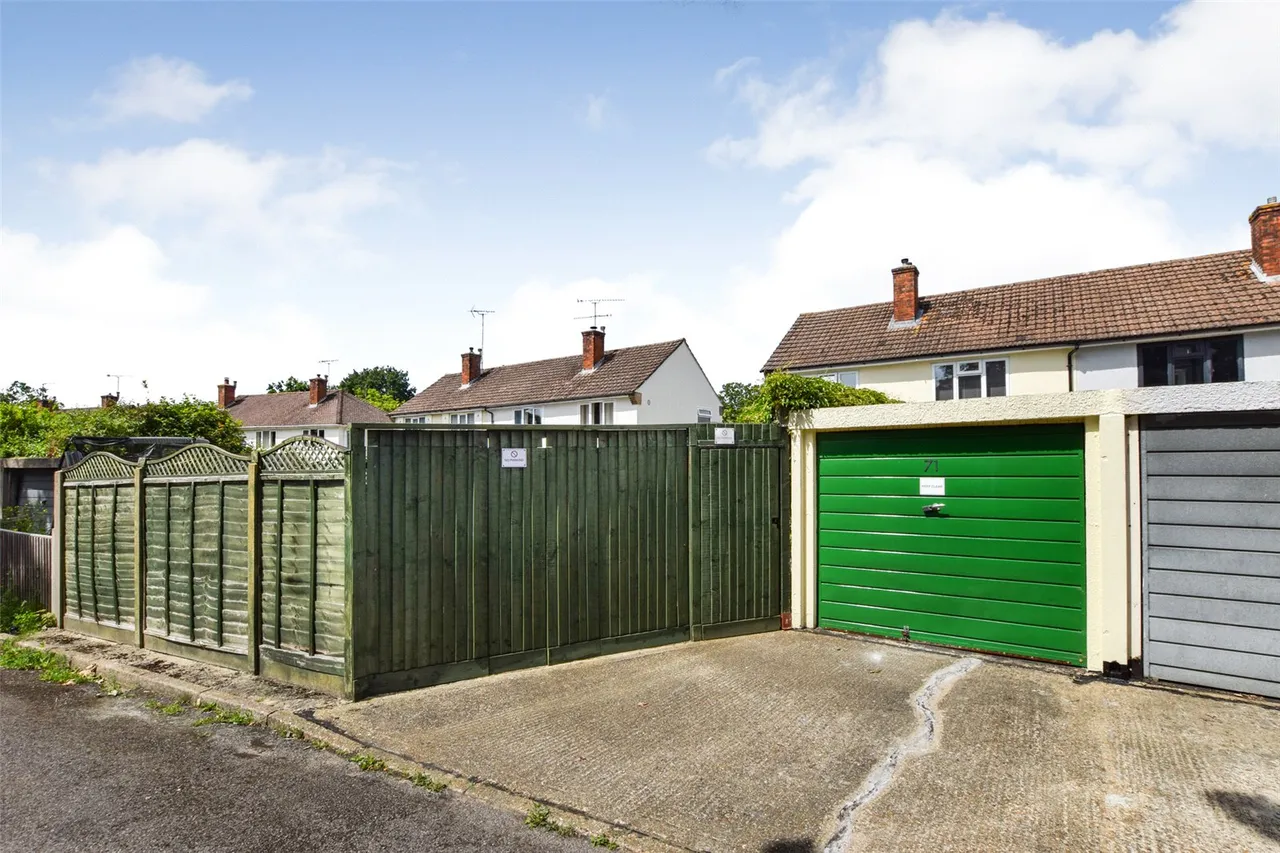 Cripley Road, Farnborough, Hampshire, GU14 9QB, photo 21