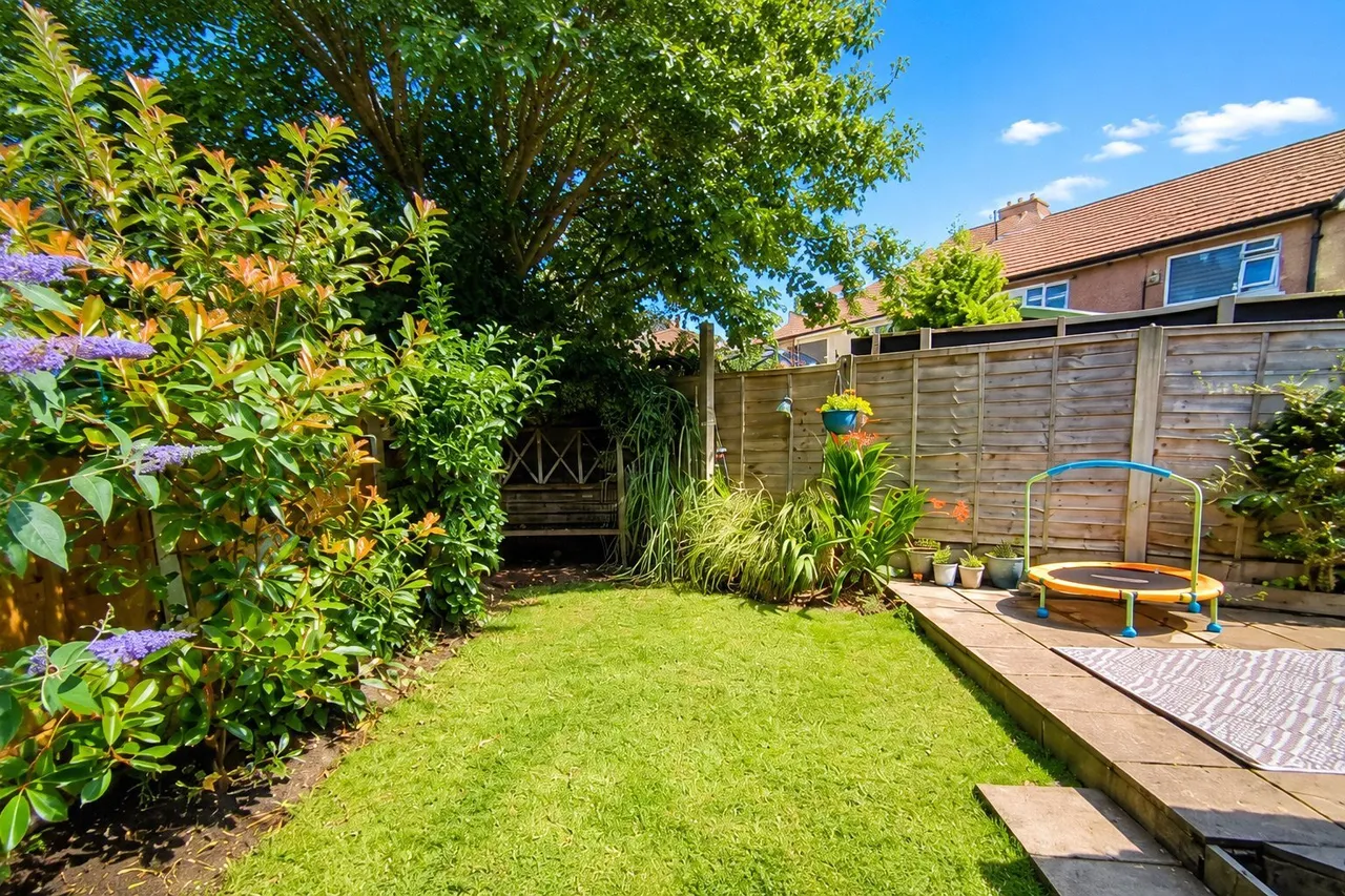 Mount Drive, Marple, Stockport, Greater Manchester, SK6, photo 2