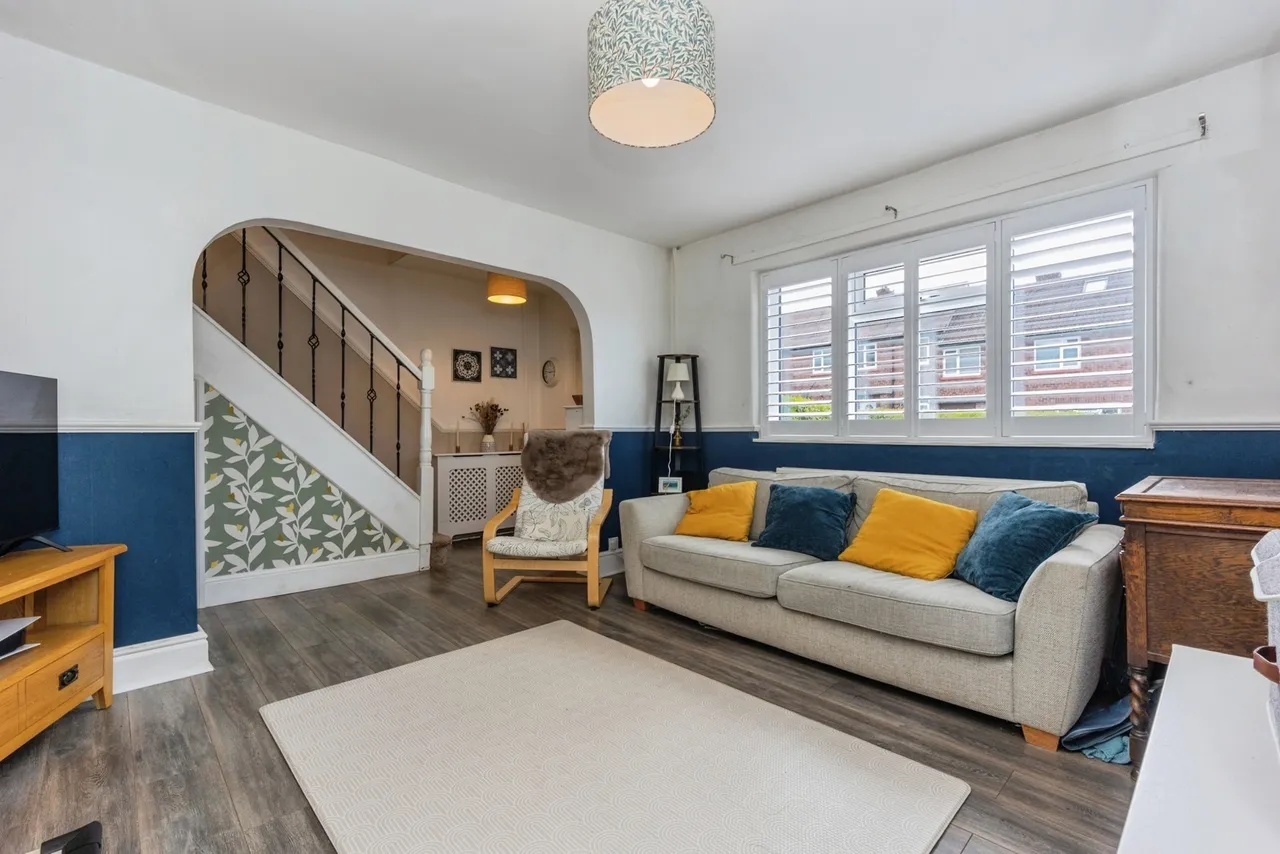 Mount Drive, Marple, Stockport, Greater Manchester, SK6, photo 4