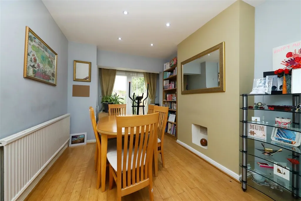 Harvey Road, Hillingdon, UB10, photo 5