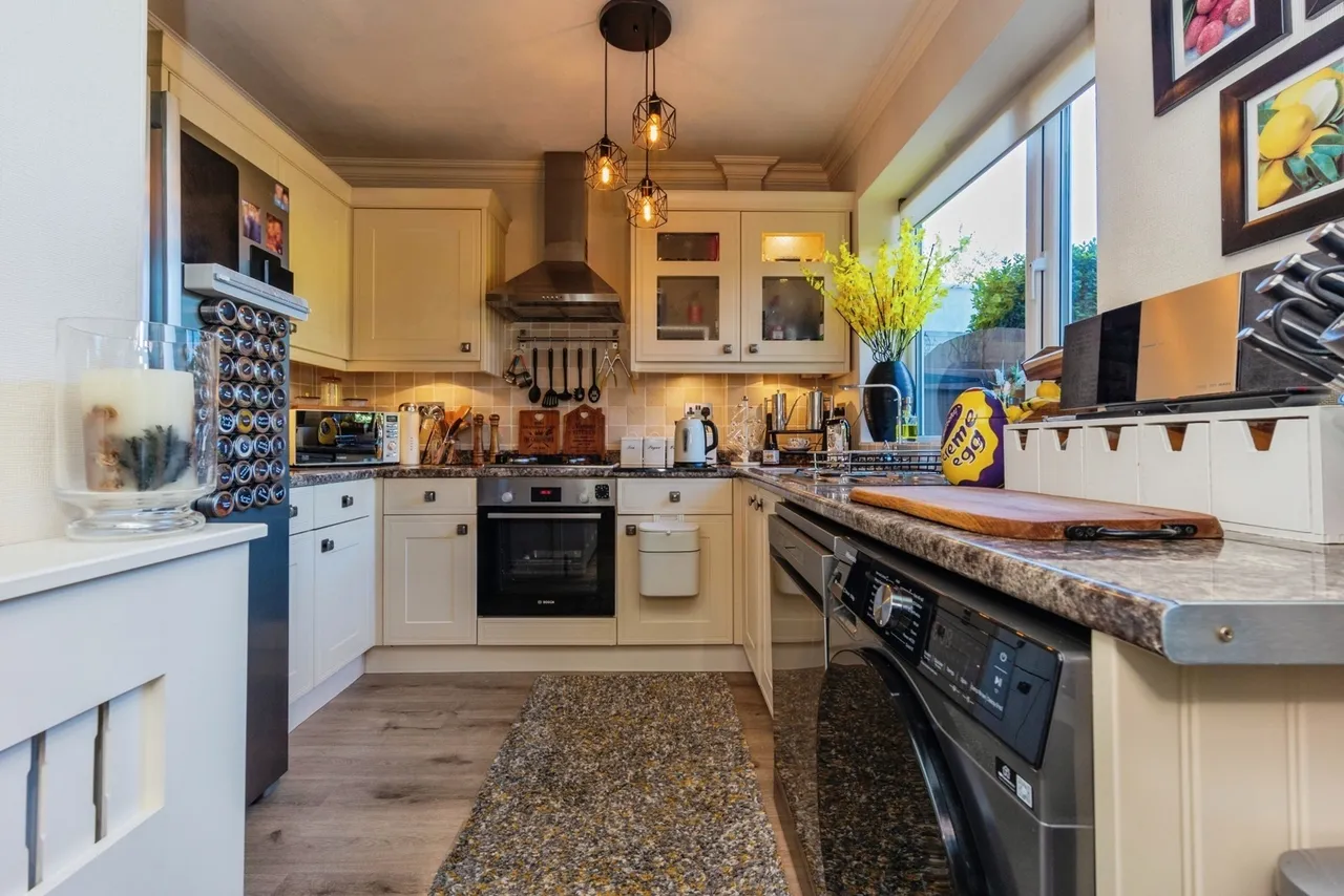 Healey Close, Manchester, Greater Manchester, M23, photo 4