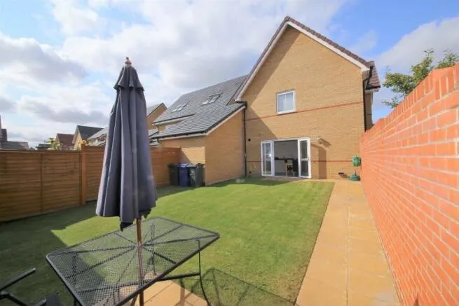 Alwoodley Close, Stanford-le-hope, SS17, photo 11