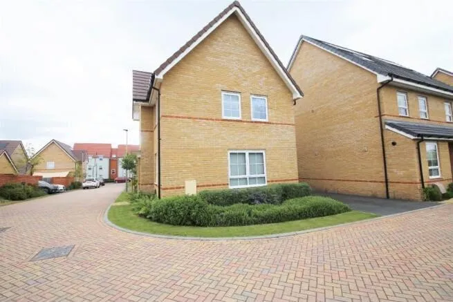 Alwoodley Close, Stanford-le-hope, SS17, photo 17