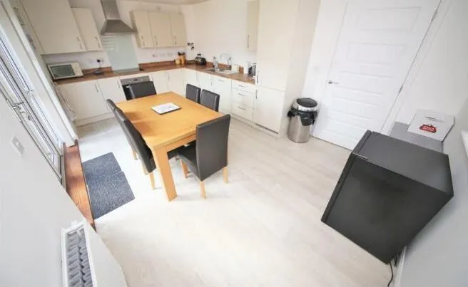 Alwoodley Close, Stanford-le-hope, SS17, photo 3