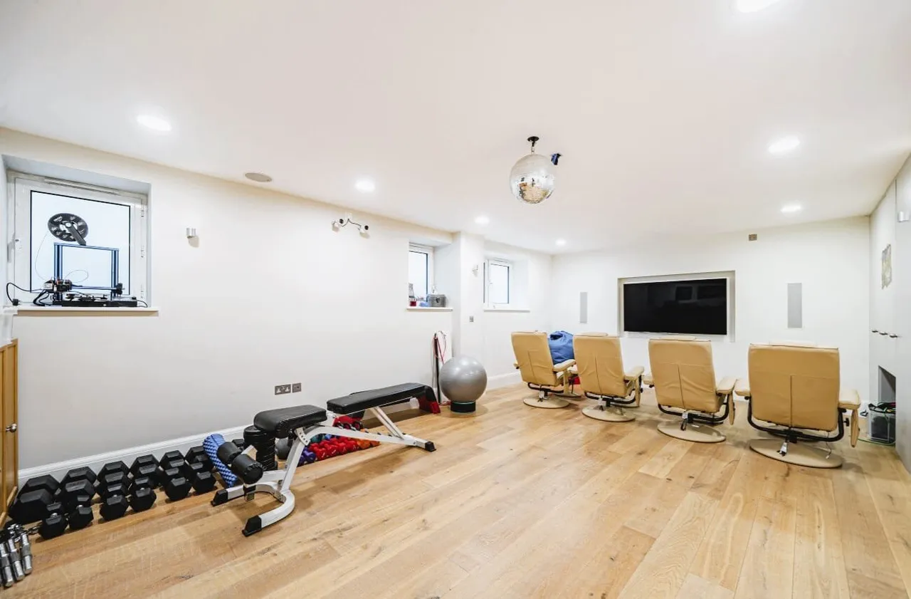 Haverstock Hill, Belsize Park, NW3, photo 10