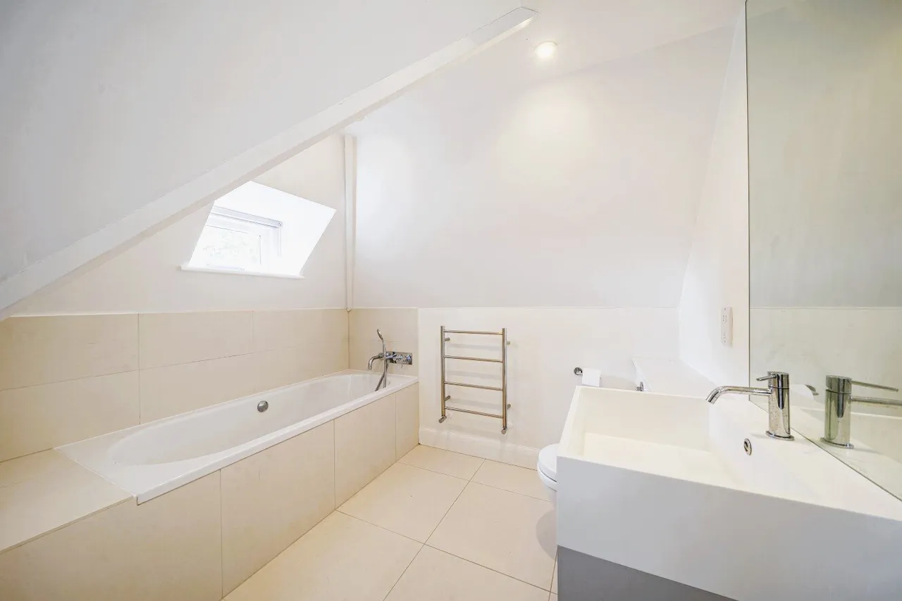 Haverstock Hill, Belsize Park, NW3, photo 17