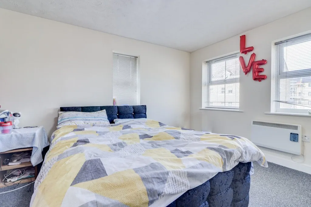 Navigation Drive, Apperley Bridge, BD10, photo 5