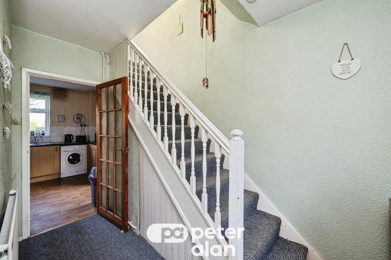 Caederwen Road, Neath, SA11, photo 13
