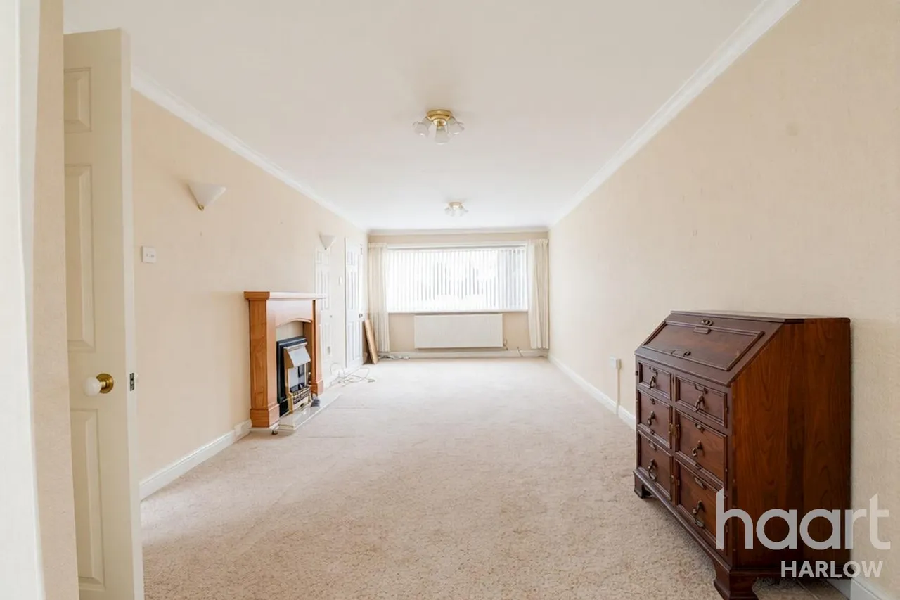 Church Leys, Harlow, CM18, photo 3