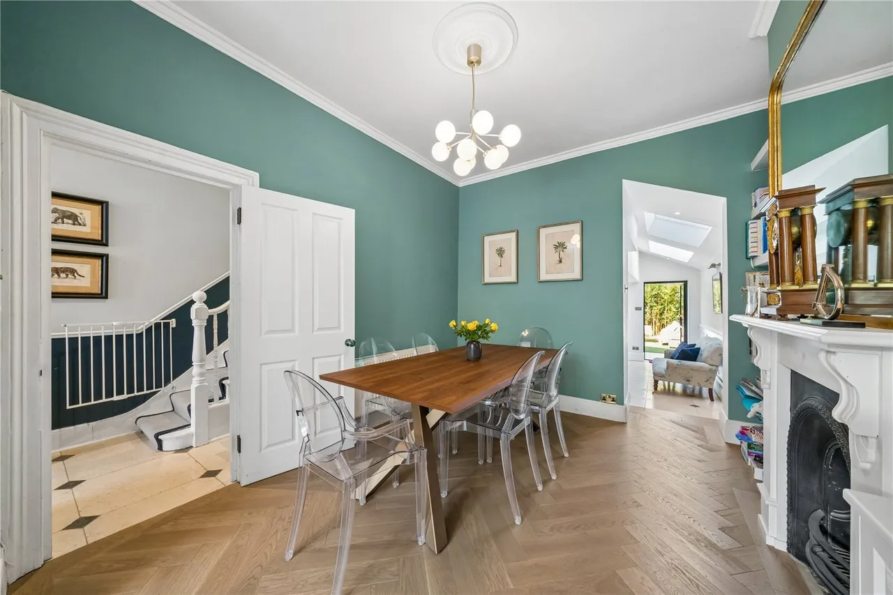 Trewint Street, London, SW18, photo 4