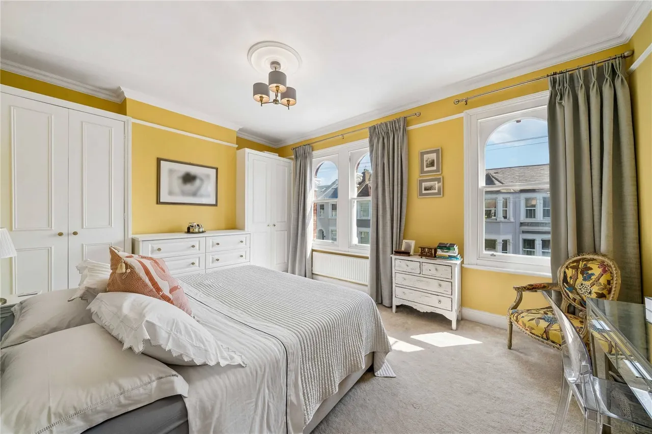 Trewint Street, London, SW18, photo 5