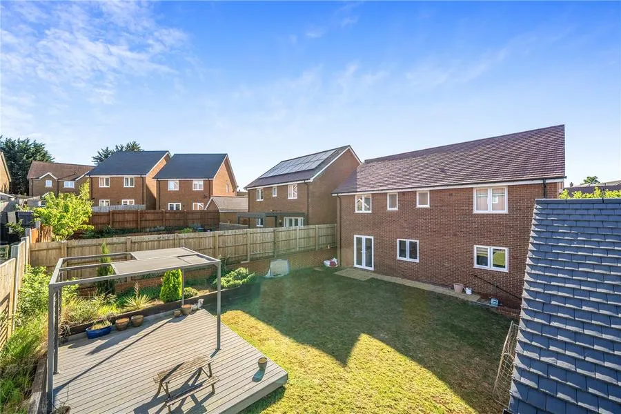 Paradine Street, Steeple Claydon, MK18, photo 13
