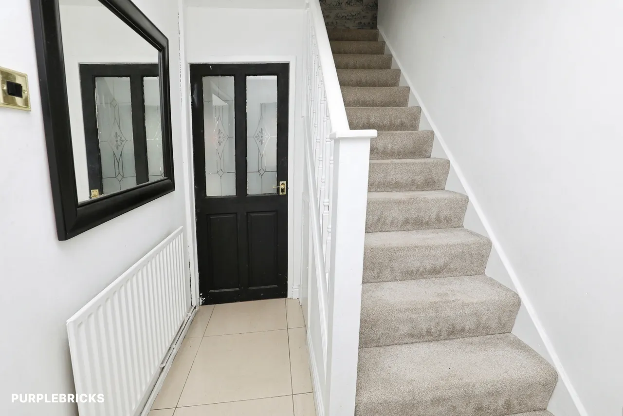 Frederick Banting Close, Bootle, L30, photo 8
