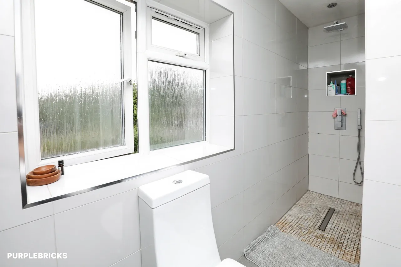Frederick Banting Close, Bootle, L30, photo 11