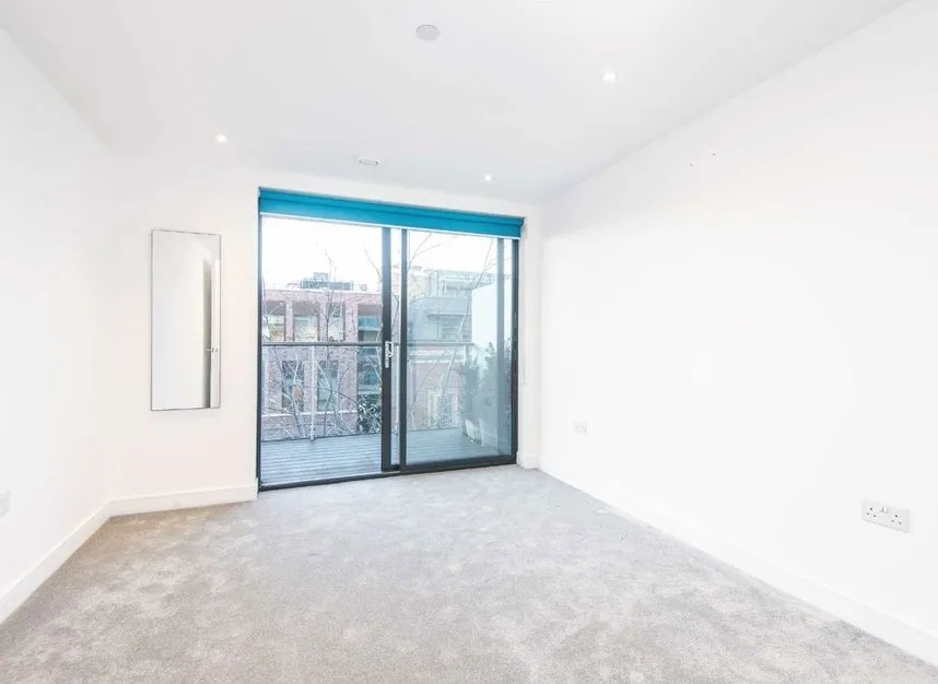 Commercial Street, Aldgate, E1, photo 4
