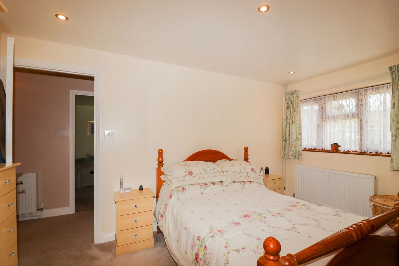 Stennetts Close, Trimley St Mary, Felixstowe, Suffolk, IP11 0TZ, photo 12