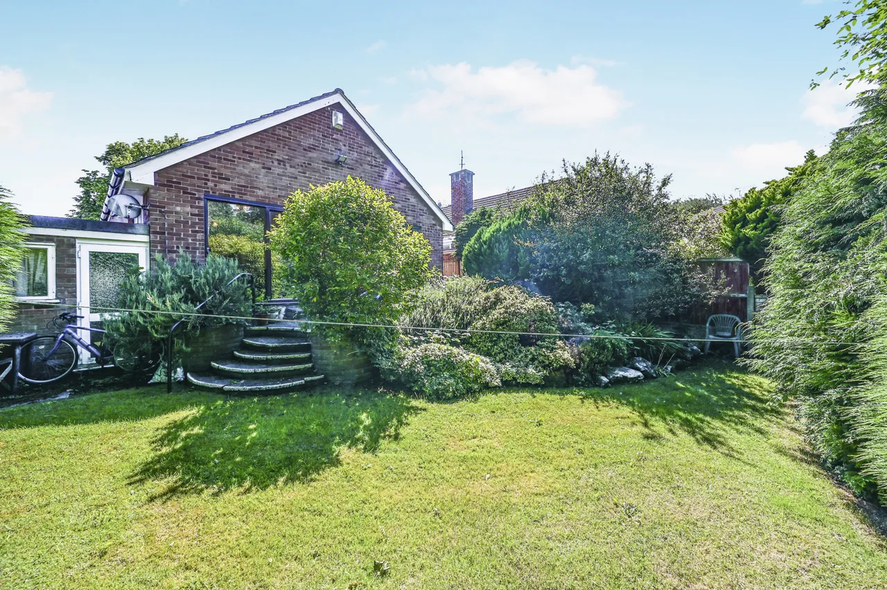 Quickswood Drive, Liverpool, L25, photo 16