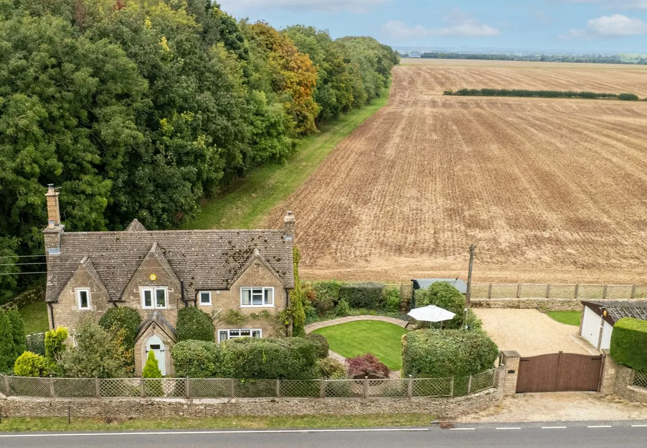 Kingscote, Nr Tetbury, photo 15