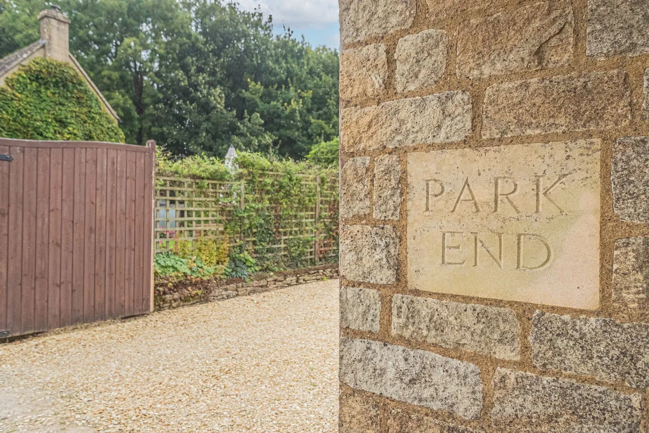 Kingscote, Nr Tetbury, photo 39