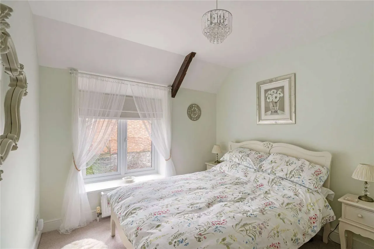 Aust Road, Olveston, South Gloucestershire, BS35 4DE, photo 10