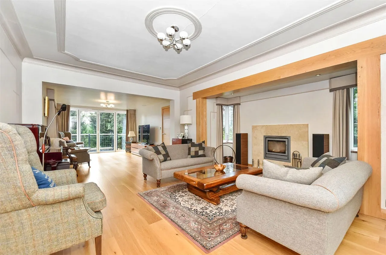 Macclesfield Road, Prestbury, SK10, photo 4